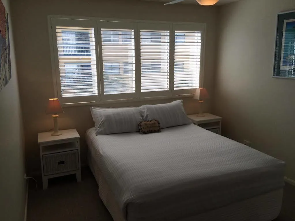 Coral Sea Apartments Maroochydore 3*,  Australia